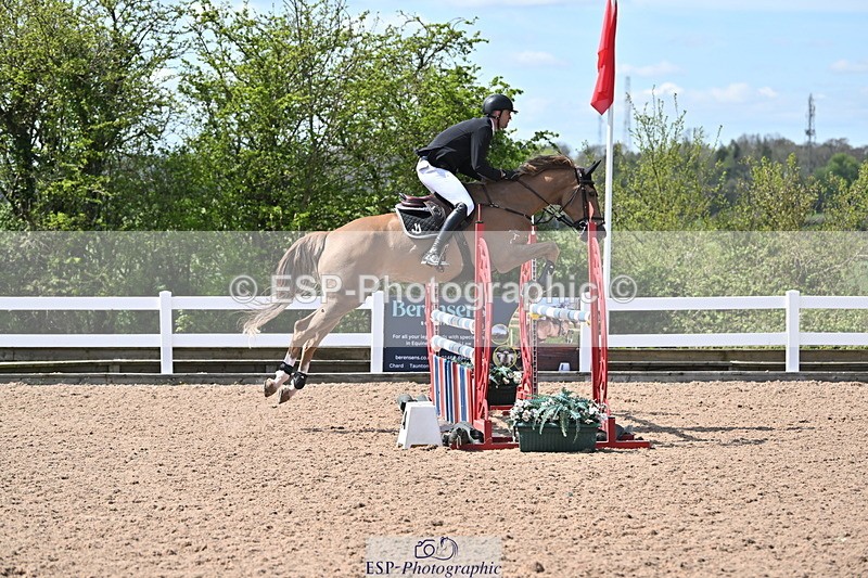 240418A-133944-03552 - Cls 13, 1 Star Bronze Tour 1.10m