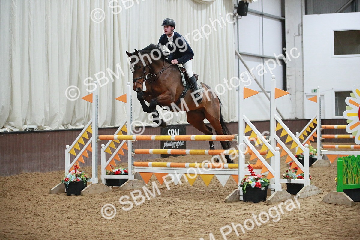 SBM_001150 - Class 4 - Senior Newcomers - 1.10m Open