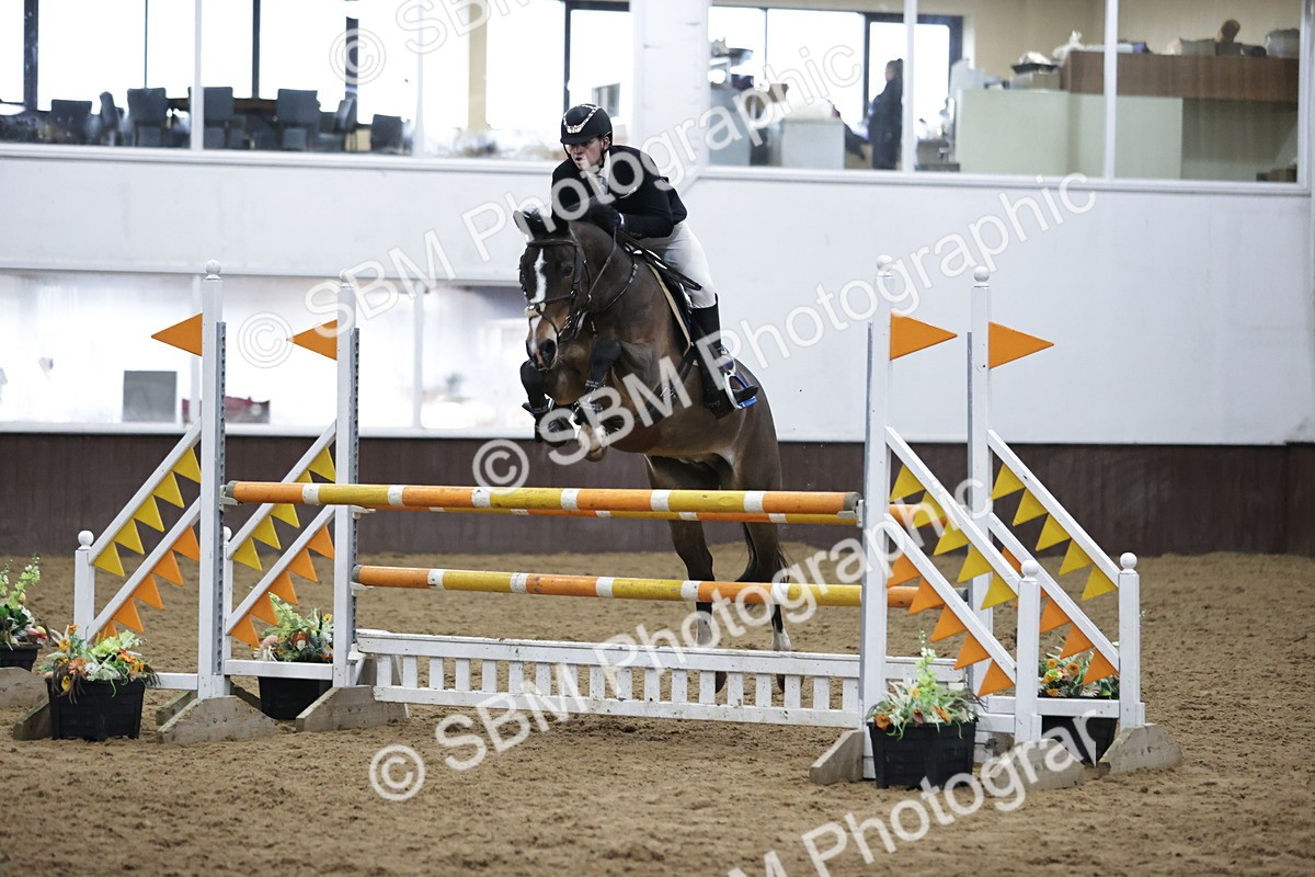 SBM_001378 - Class 4 - Senior Newcomers/ 1.10m Open