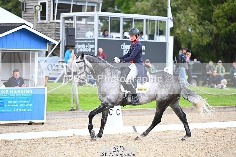 240524-141321-10163 - 529-SBH_BIG_WALL-Izzy_Taylor