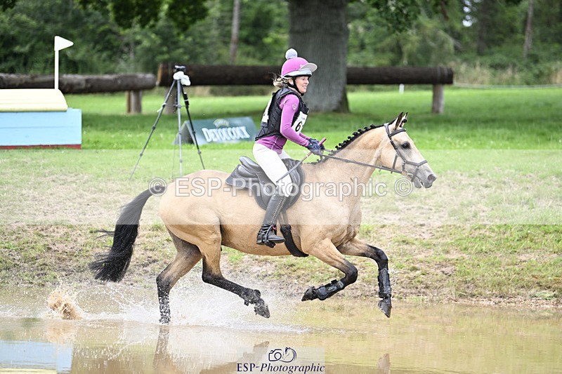 240804-162929-17977 - 619-Fiona_Lewis-BALLYANNY_BUTTONS