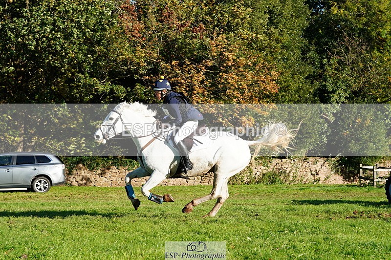 251025A-151230-21544 - G-526-Helen.Hickson