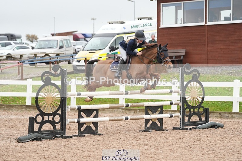 251109-102740-03382 - Cls 19 Snr 1.05m Open