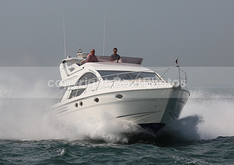 130826 ZODANI FAIRLINE PHANTOM 46 WT7A2503 - Flybridge Cruisers