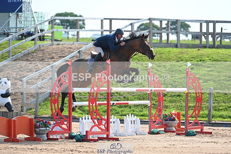 230721A-090145-04838 - Cls 2, 2 Star Small 1.30m