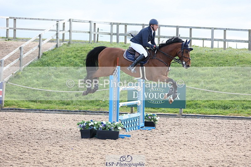 240419A-090116-05271 - Cls 22, 1 Star Gold Tour 1.30m