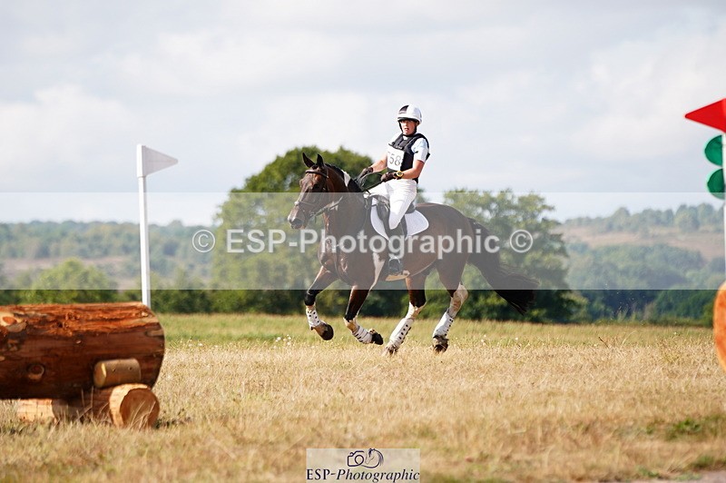 250803A-163020-17188 - Q-758-Caroline.Hutchens-CLOGORROWS.SOCKY