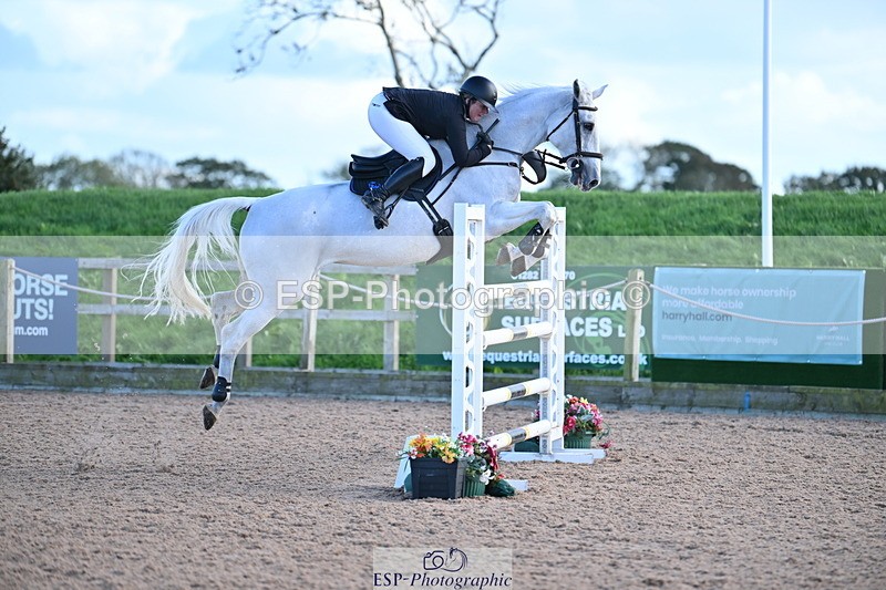 231014A-182144-06534 - Cls 21 National 1.30 & 1.40m Open