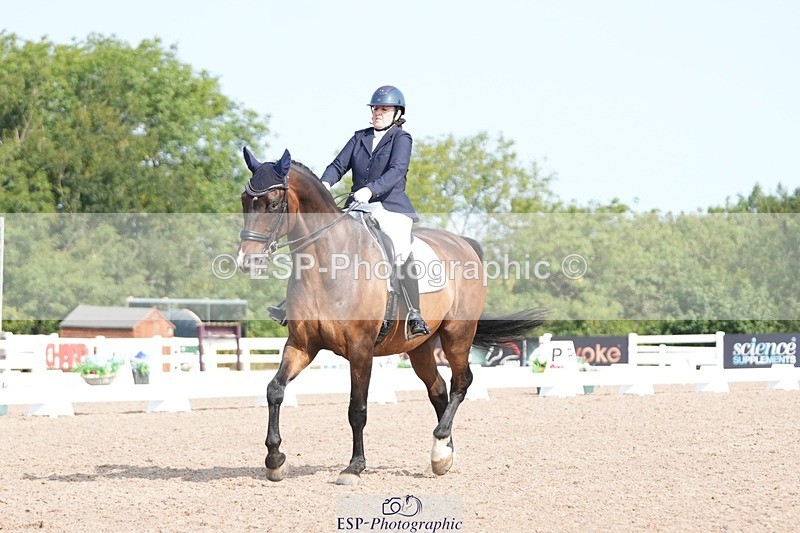 250815-100952-00327 - 008-Deborah.NewmanLegolas