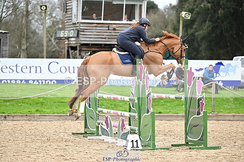 250201A-124222-00672 - Cls 03 Local Horse 110cm