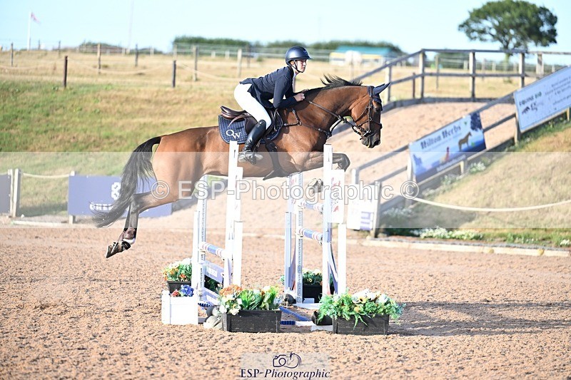 260731-193930-07189 - Cls 15 Snr Foxhunter