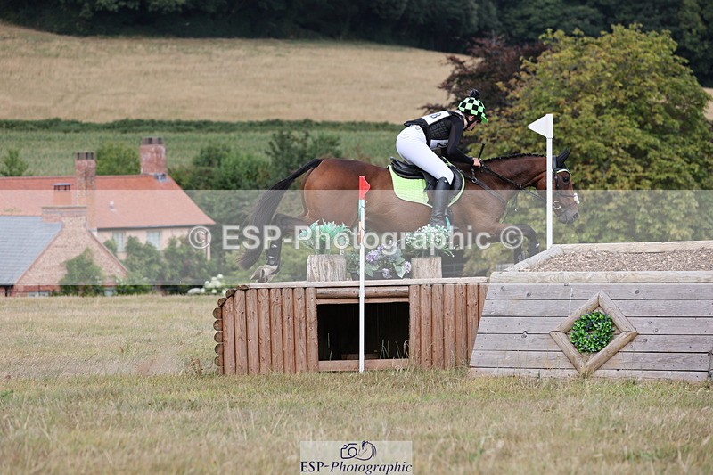 250802A-151441-06668 - F-268-Caitlyn.Faull-HAY.THERE.MONA