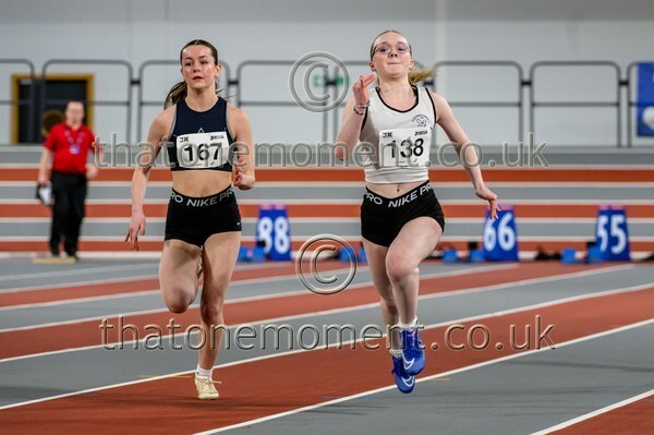 SeniorInd25-924762 - Track Female Set One