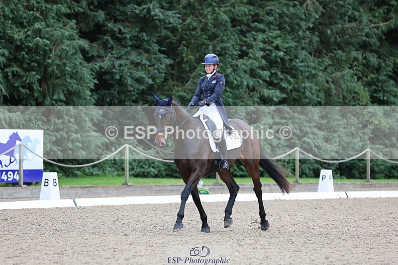 241024-120107-01960 - 055-Ellie.Fredericks-UPPER.CLASS.BRIT