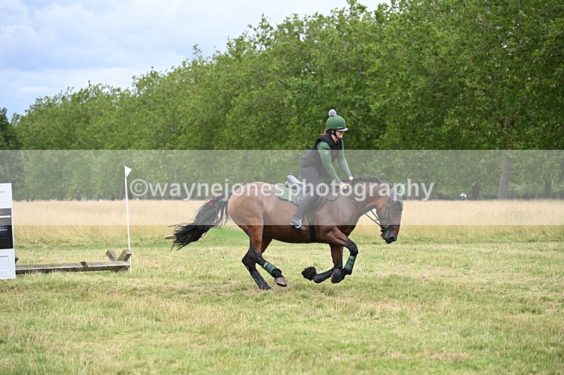 WJ6_4540 - Time at Jump 13:04 to 13:34