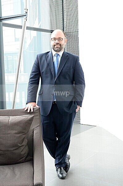 _MWP4081 - Professional Headshot Photography.