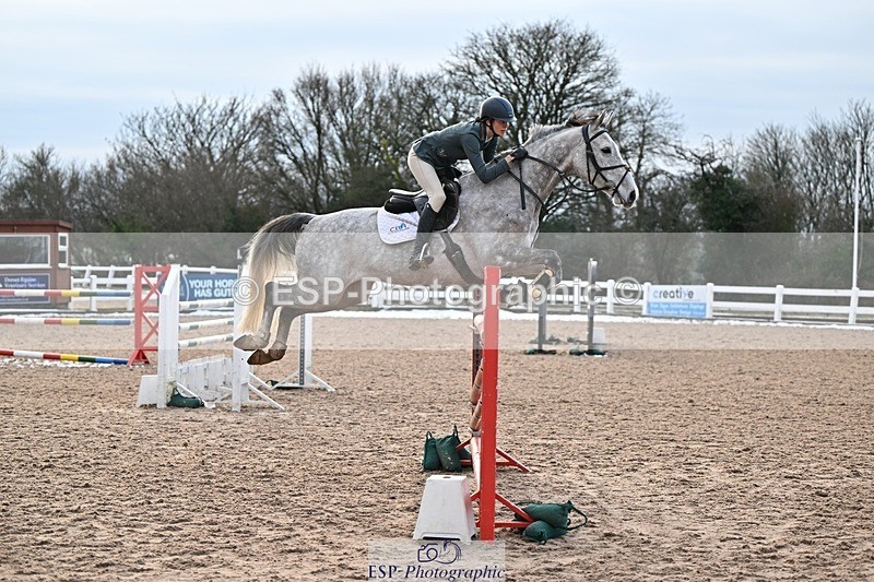 250111-142823-00590 - Cls 13 Foxhunter and 1.20m Open