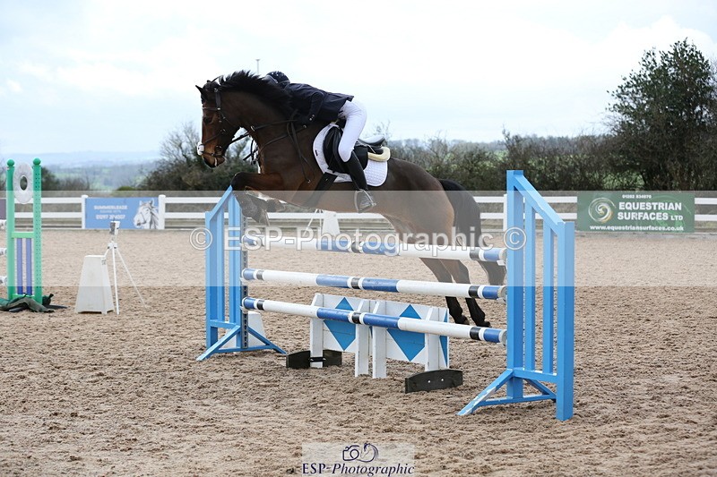 240211A-122415-02674 - Cls 6 Pony Foxhunter & 1.10m Open