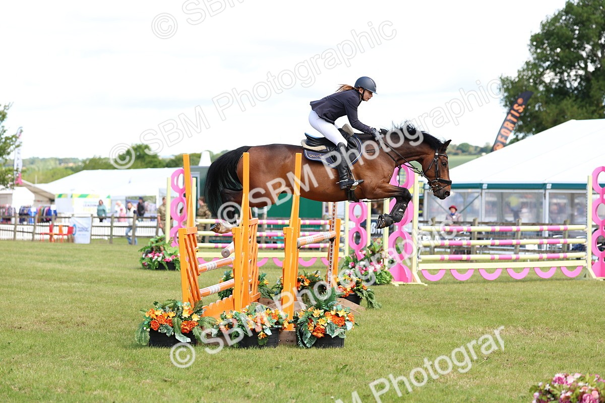 SBM_13503 - Class 206 - Senior Newcomers - 1.10m Open