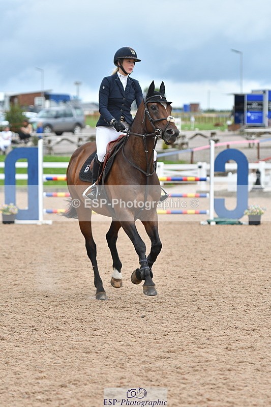 240727A-155402-06433 - Cls 24 1.05m Amateur Qualifier