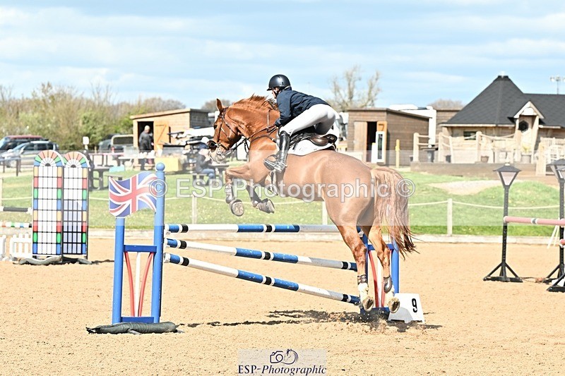 250416-145807-01546 - Cls 6 Foxhunter and 1.20m