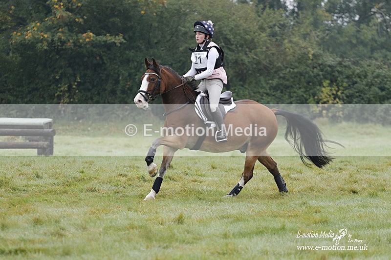WWHT 171021 0499 - Novice Restricted (0.80m)  17/10/21