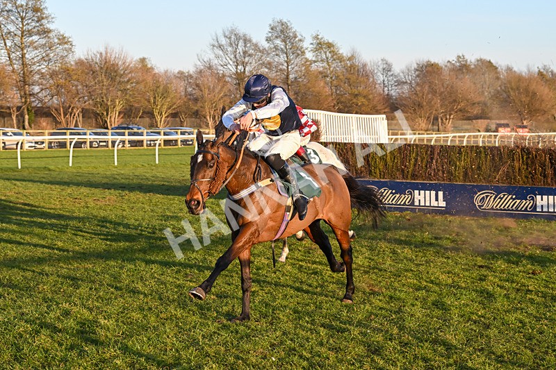 050325-Race 6-Captain Tommy-0278 - Race 6