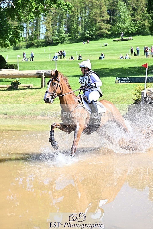 240525-105412-12114 - 322-CHILLI_KING-Gemma_Stevens