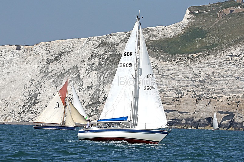 190629 DUVESSA GBR2605L D43A4749 2 - ROUND THE ISLAND RACE 2019