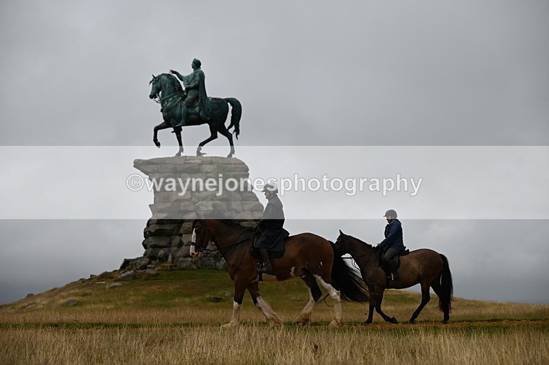 DSC_2020 - Time at Statue 12:13 to 12:32
