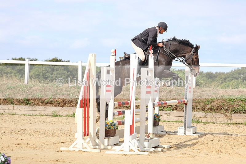 3E7A3648 - Class 4: Senior British Novice/90cm open