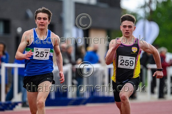 ComMast25-928910 - Track Male Set One