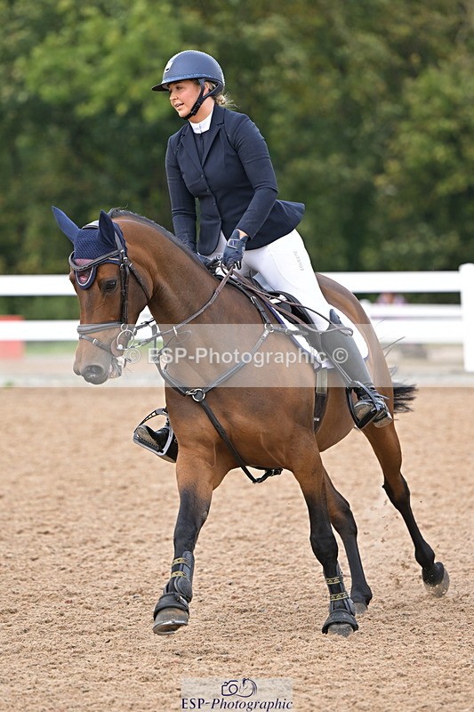 241004A-145709-02608 - Fri 12 1.15m Members Cup