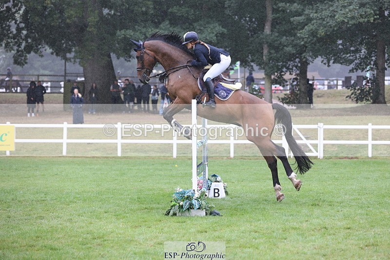 250830A-132421-06665 - Cls 16 Snr Newcomers and 1.10m Open