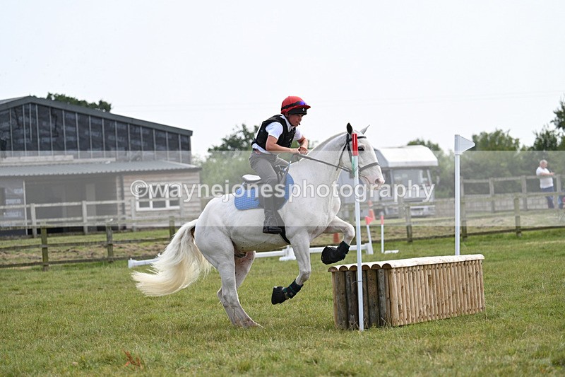 WJ7_7120 - 60cm XC Time 13:22 to 13:53