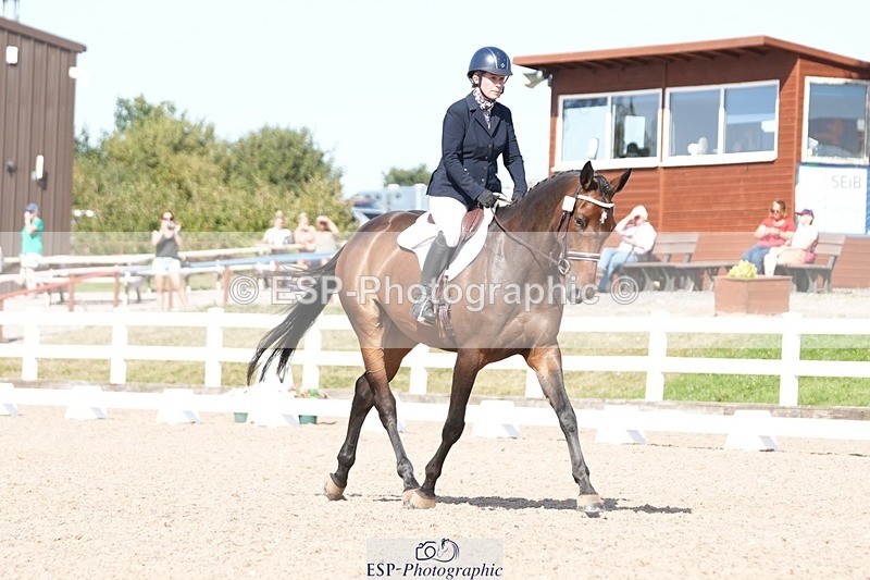 250817-155354-11830 - 204-Lysanne.VaseCafino