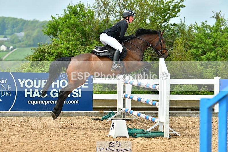 230514A-133007-02986 - Cls 25 Pony Foxhunter & 1.10m Open