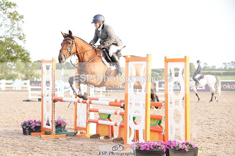 250805-192208-00818 - 1m and 1.10m