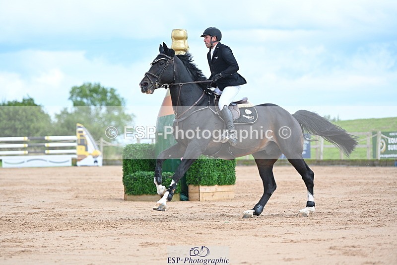 230721A-154704-07428 - Cls 10, 2 Star Big 1.45m Start to break