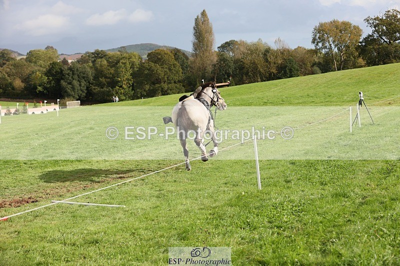231020-141121-09306 - 120-VAN.KAUNITZ-Sara.Squires-XC