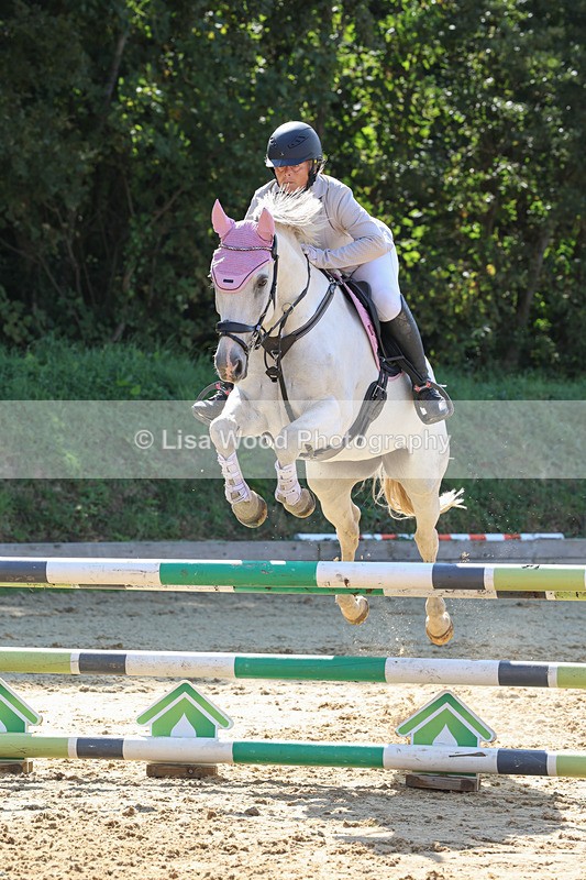 3E7A0896 - Class 4: Senior British Novice/90cm open