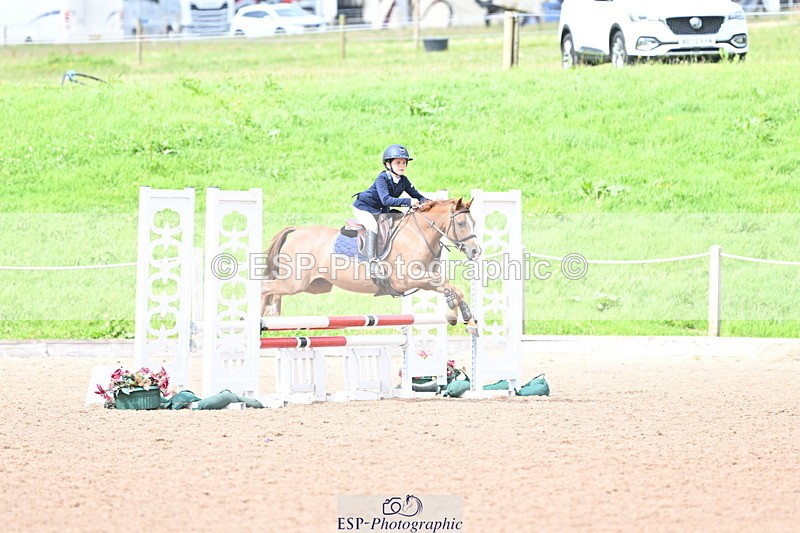 240628A-161010-01378 - Cls 5 Stepping Stones 128cm + 138cm