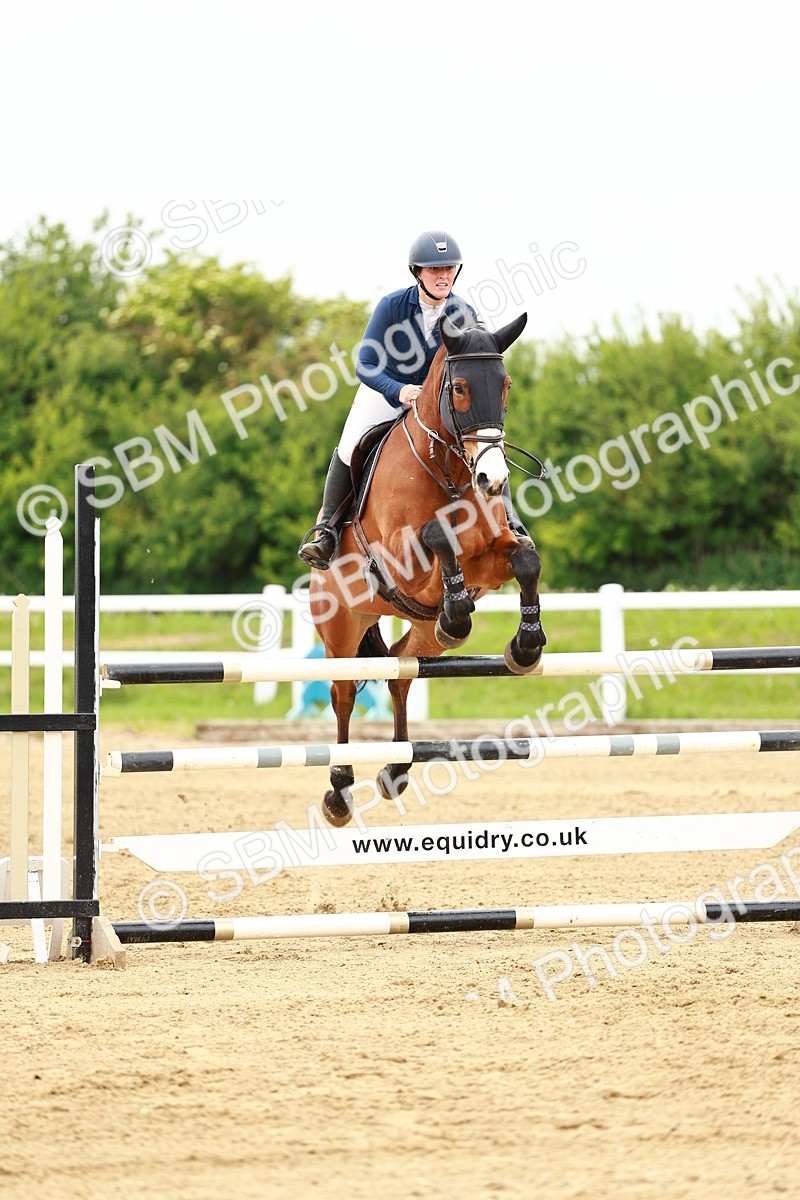 SBM_001032 - Class 5 - Senior Foxhunters - 1.20m