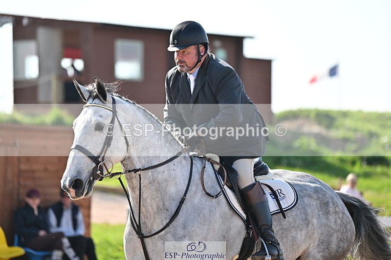 240509A-092458-00114 - Cls 1 British Novice and 90cm Open