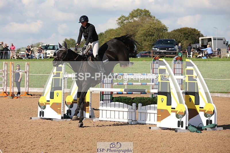 230915A-145721-02841 - Cls 5 National 1.40m