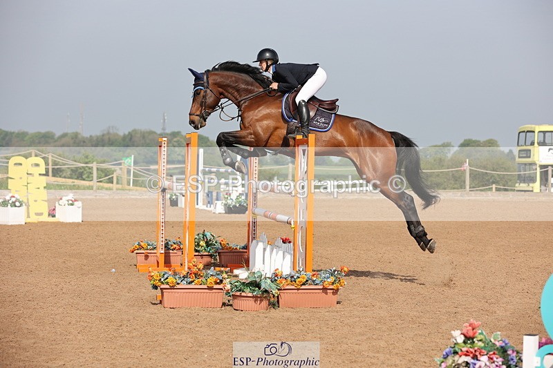 240511A-093930-11175 - Cls 32 Foxhunter