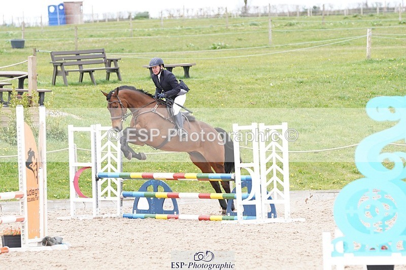 250414-133016-00950 - 80cm Round 2