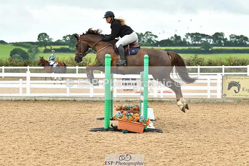 230730A-142841-10326 - Cls 35 1.05m Amateur Quali