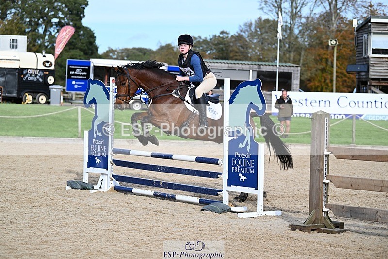 241117-113641-03637 - Cls 2 80-85cm 11.20 to 12.30