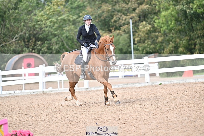 241004A-140517-02451 - Fri 11 1.10m amateur Quals